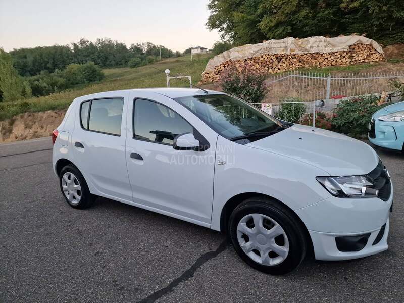 Dacia Sandero 