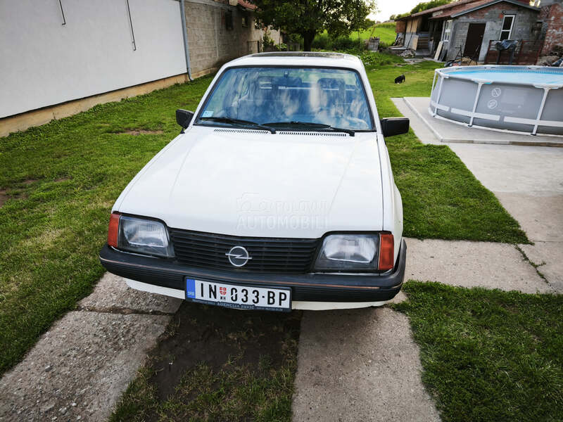 Opel Ascona 1.6D