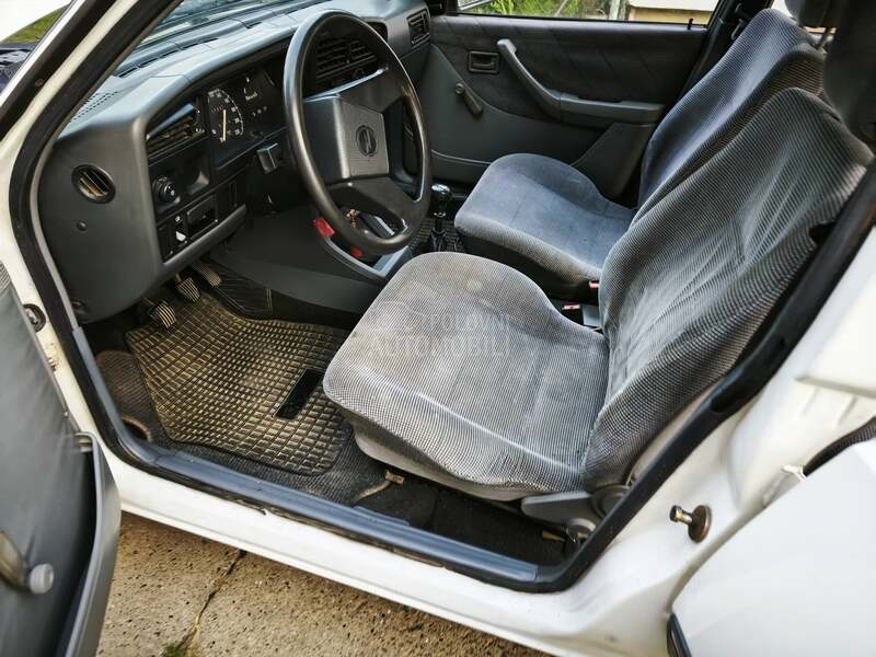 Opel Ascona 1.6D