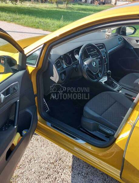 Volkswagen Golf 7 1.0tsi
