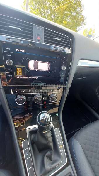 Volkswagen Golf 7 1.0tsi