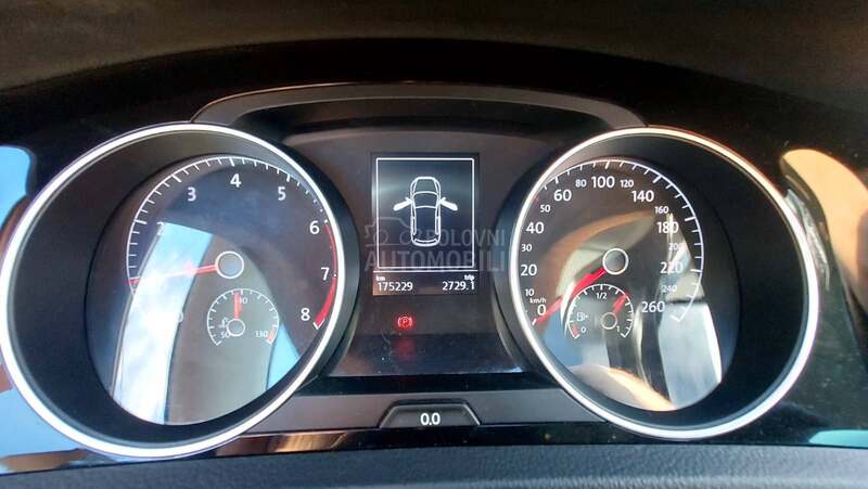 Volkswagen Golf 7 1.0tsi