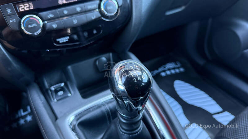 Nissan Qashqai 1.6 DCi TEKNA 360CAM