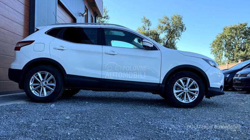 Nissan Qashqai 1.6 DCi TEKNA 360CAM