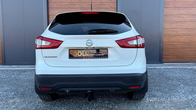 Nissan Qashqai 1.6 DCi TEKNA 360CAM