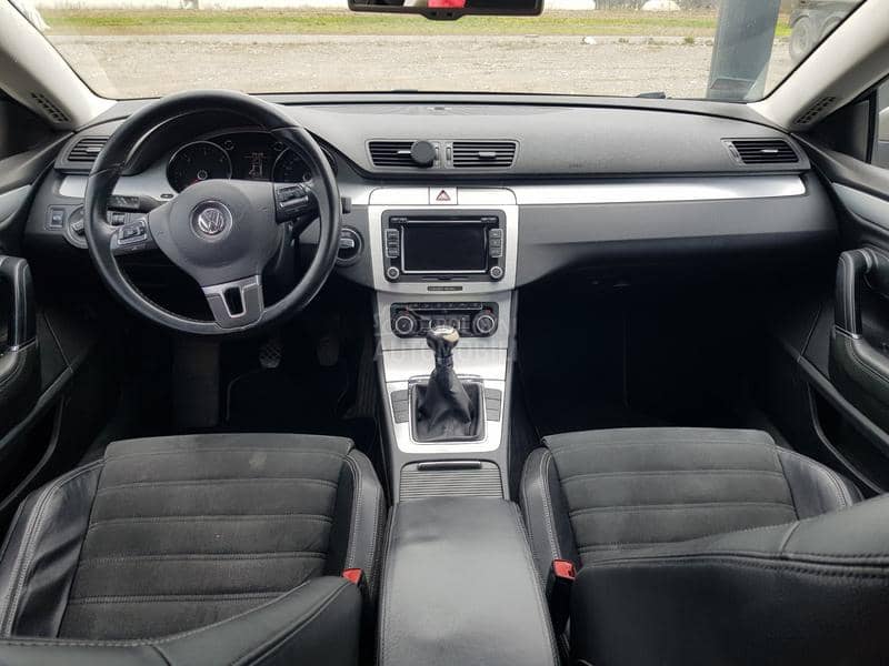 Volkswagen Passat CC 2.0 TDI