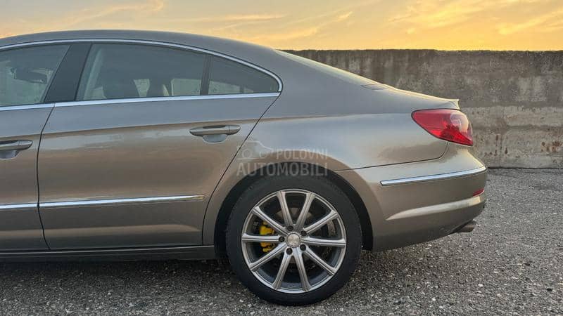 Volkswagen Passat CC 2.0 TDI