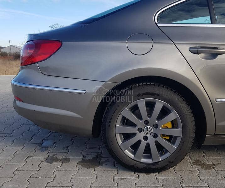 Volkswagen Passat CC 2.0 TDI