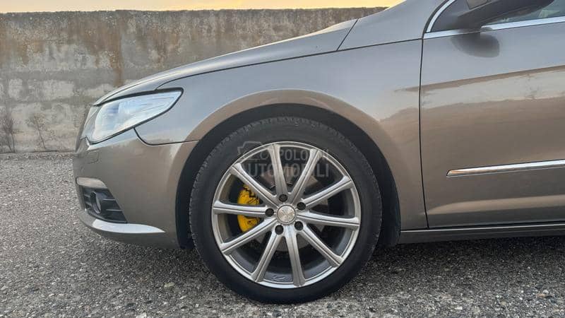 Volkswagen Passat CC 2.0 TDI