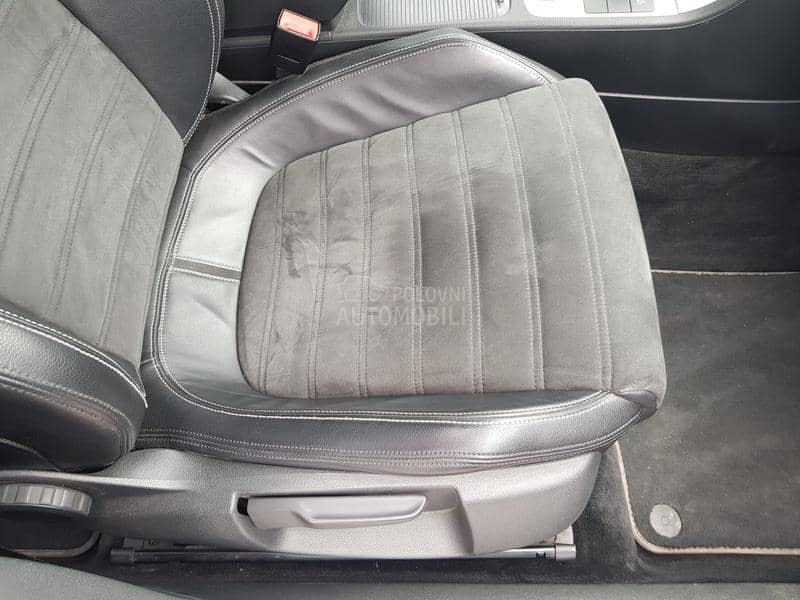 Volkswagen Passat CC 2.0 TDI