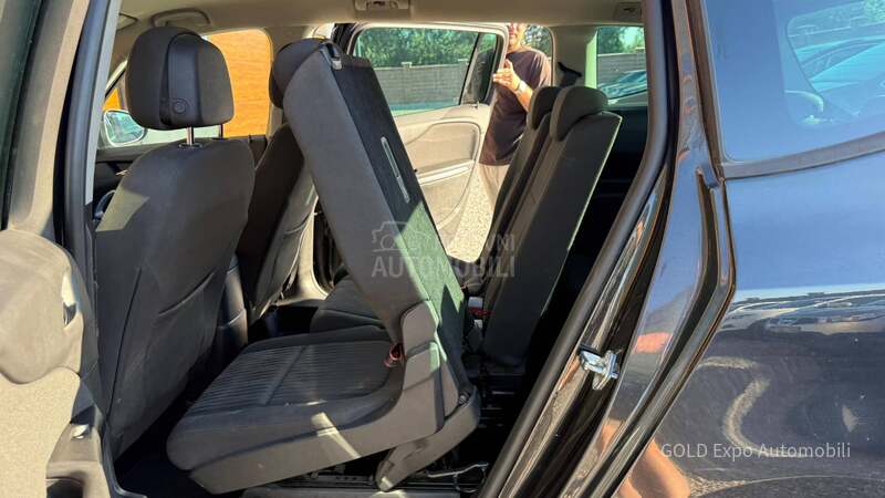 Opel Zafira 2.0CDTi 7SED FAMILY