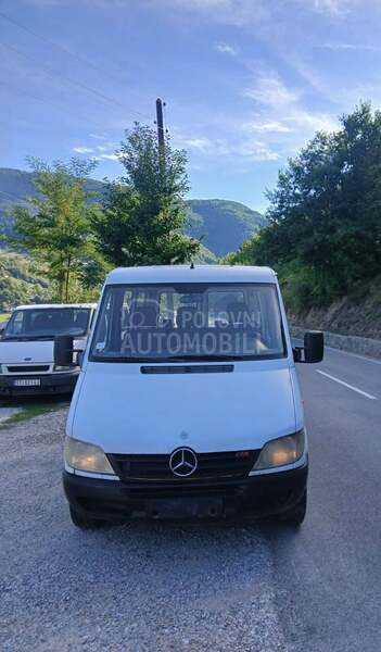 Mercedes Benz 208 cdi