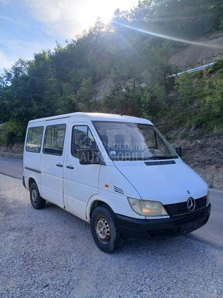Mercedes Benz 208 cdi