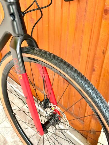 Cube Nuroad M carbon