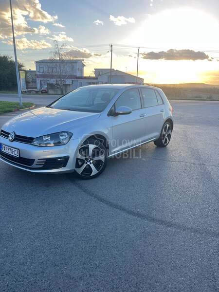 Volkswagen Golf 7 TSI