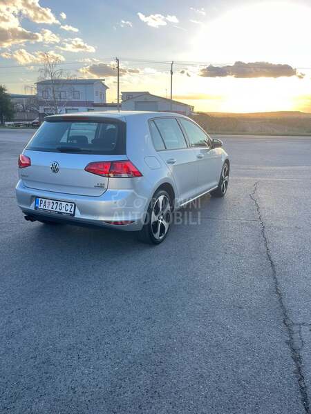 Volkswagen Golf 7 TSI