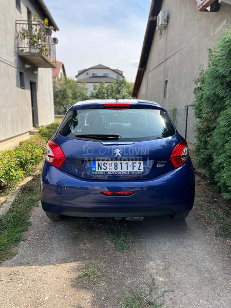 Peugeot 208 1.4 HDi