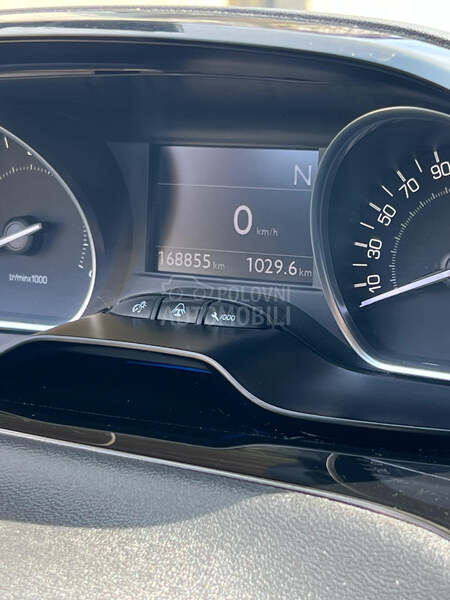 Peugeot 208 1.4 HDi