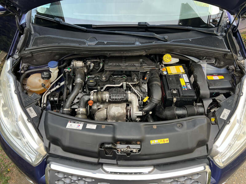 Peugeot 208 1.4 HDi