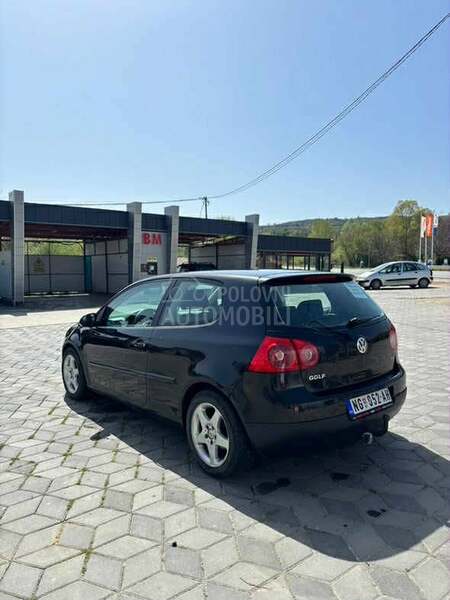 Volkswagen Golf 5 1.9tdi