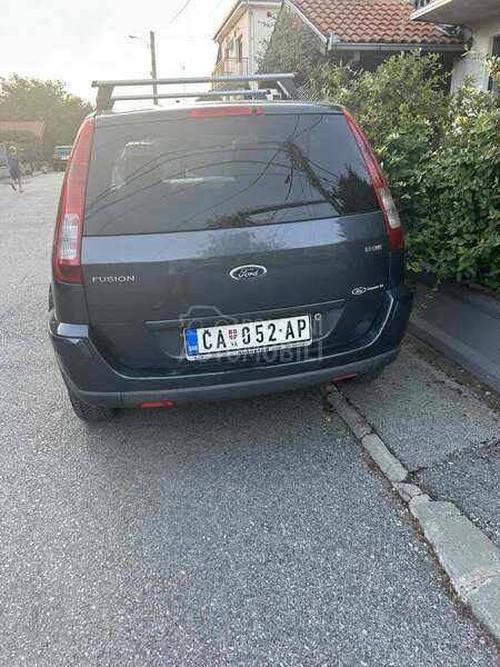 Ford Fusion 1.4