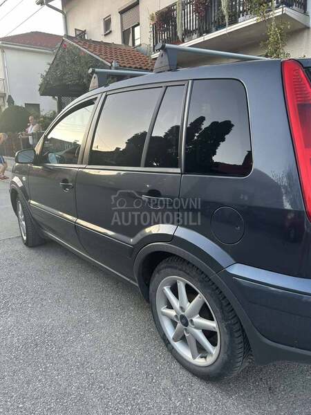 Ford Fusion 1.4