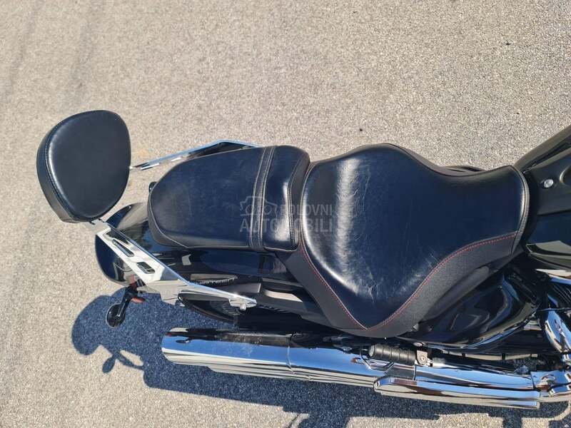 Yamaha RAIDER