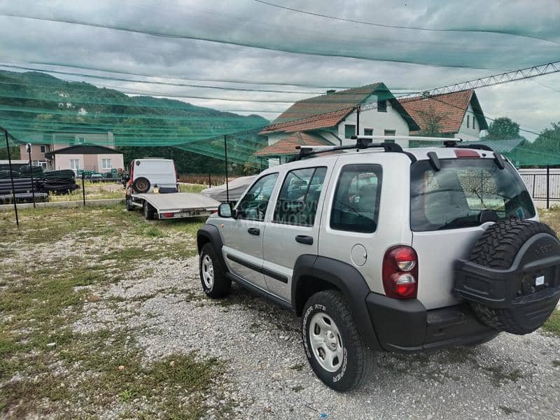 Jeep Cherokee 2.8 CRD