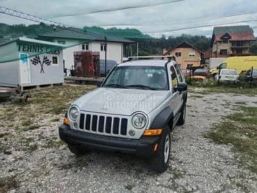 Jeep Cherokee 2.8 CRD
