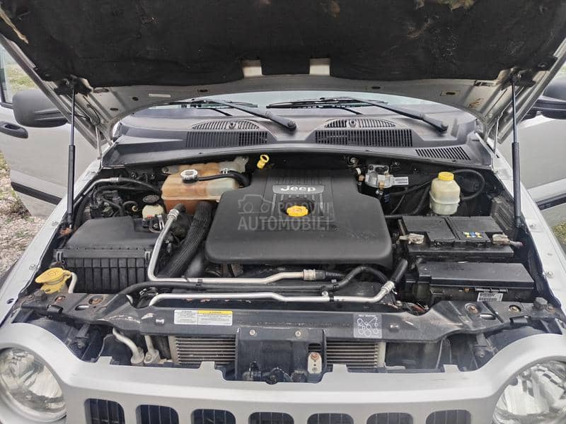 Jeep Cherokee 2.8 CRD
