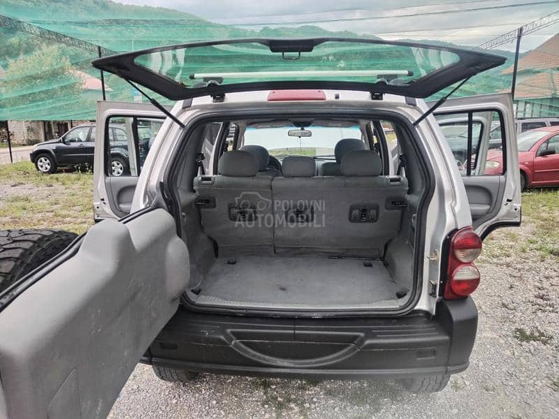 Jeep Cherokee 2.8 CRD