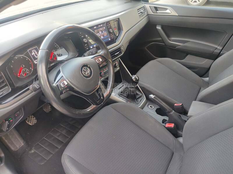 Volkswagen Polo 1.0