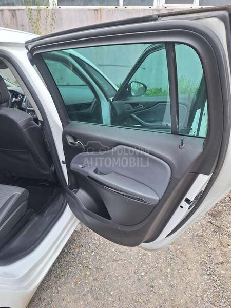 Opel Zafira Opel Zafira Tourer