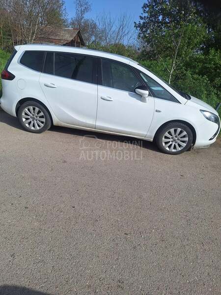 Opel Zafira Opel Zafira Tourer
