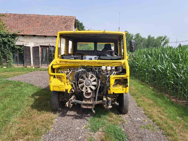 Mercedes Benz Vario 815