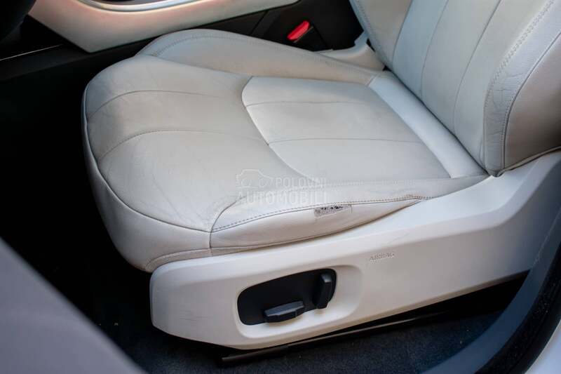 Land Rover Range Rover Evoque 2,0D rata 200e