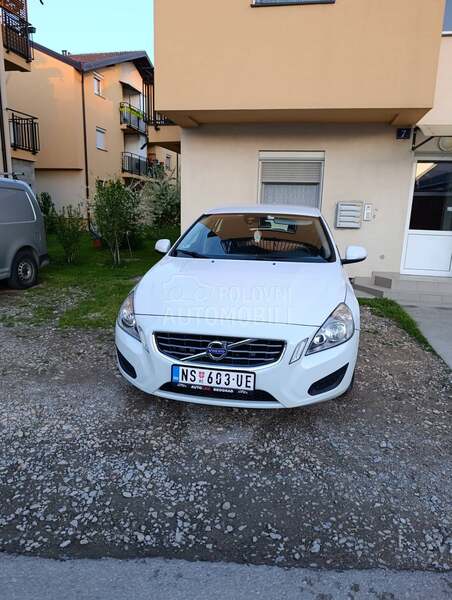 Volvo V60 1.6 HDI