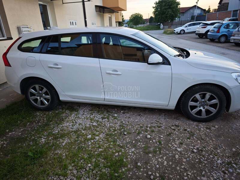 Volvo V60 1.6 HDI