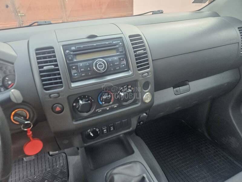 Nissan Navara 