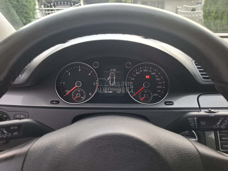 Volkswagen Passat B6 