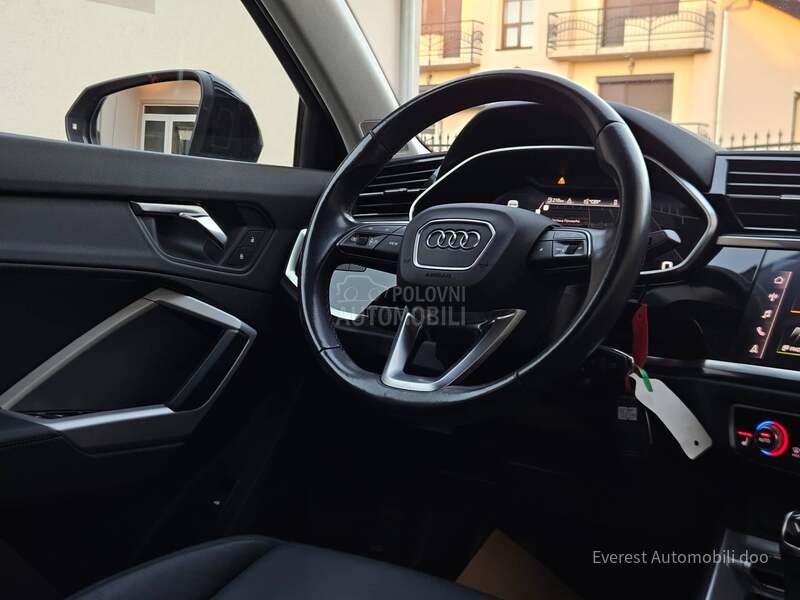 Audi Q3 2.0TDi/Matrix/Virt