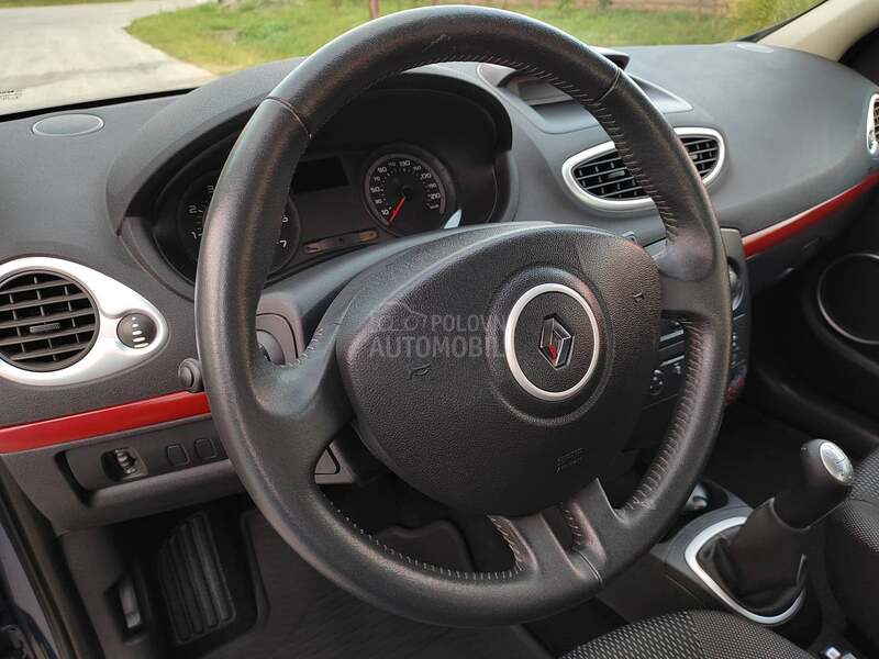 Renault Clio 1,2i 2007g D O B A R