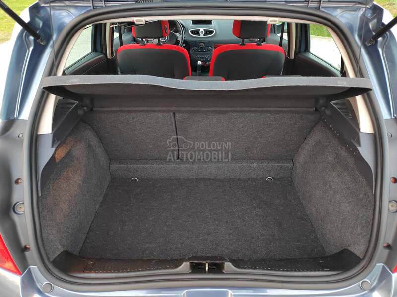 Renault Clio 1,2i 2007g D O B A R