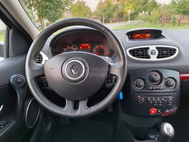 Renault Clio 1,2i 2007g D O B A R
