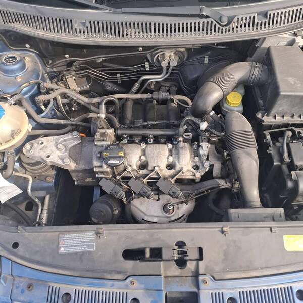 Volkswagen Polo -  kompletan auto u delovima