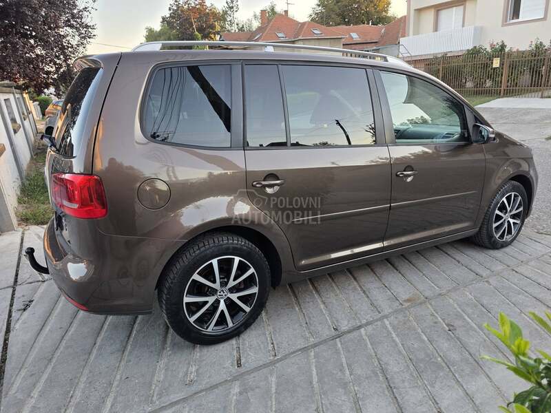Volkswagen Touran 