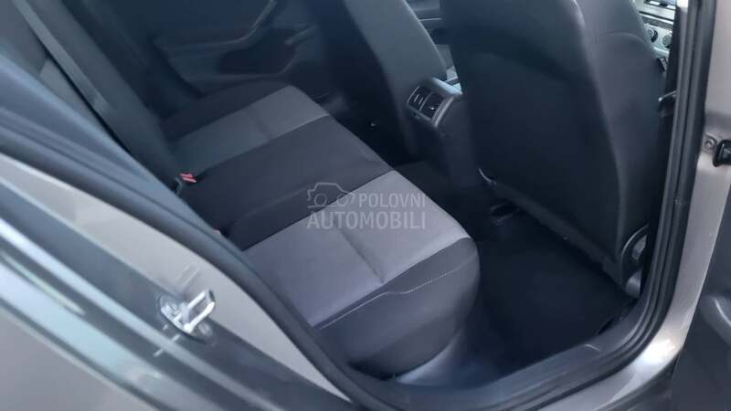 Volkswagen Golf 7 1.6 TDI TRENDLINE