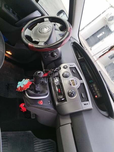 Renault Scenic 1.6