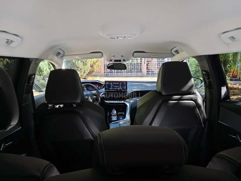 Peugeot 5008 1.5hdi ALLURE 7 sed