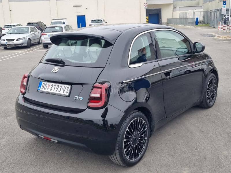 Fiat 500e La Prima by Bocelli